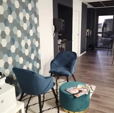 Bureau fermé  idéal pour votre activité professionnelle à Éguilles